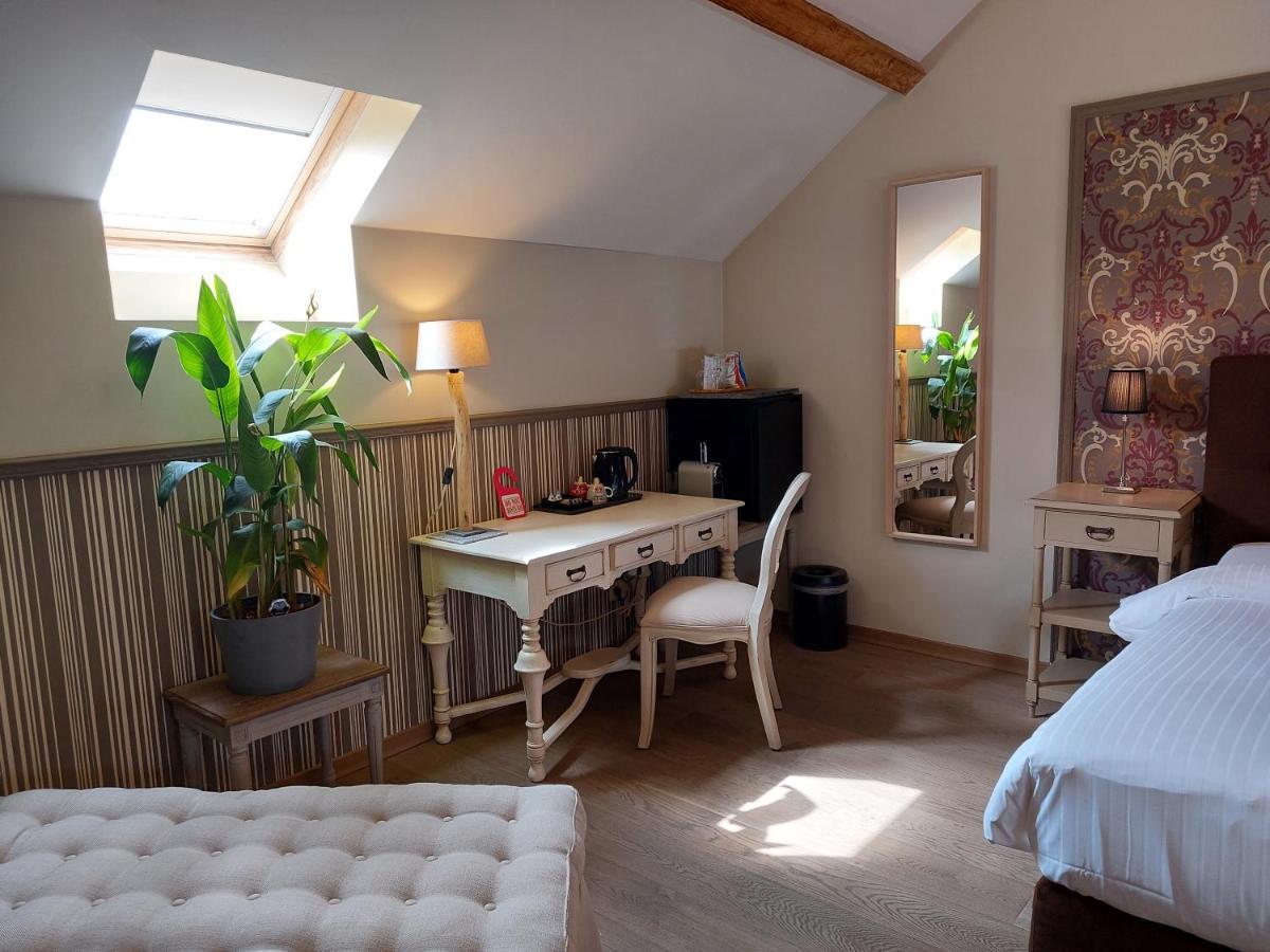 Luxury Double Room,1322284504:JPEG